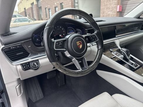 Used 2019 Porsche Panamera w/ Premium Package Plus RWD image 40