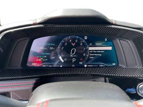Used 2024 Chevrolet Corvette Z06 RWD image 13