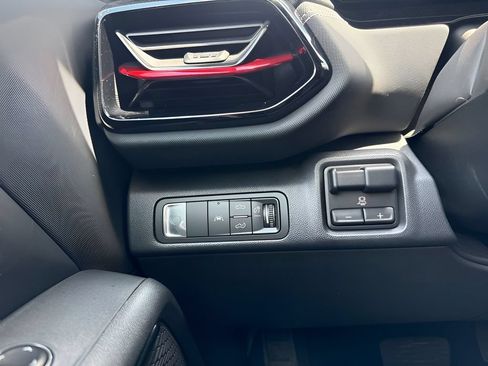 Used 2026 Chevrolet Silverado EV Trail Boss AWD/4WD image 24