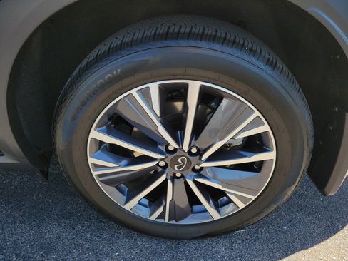 Certified 2026 INFINITI QX60 Luxe w/ Cargo Package image 33