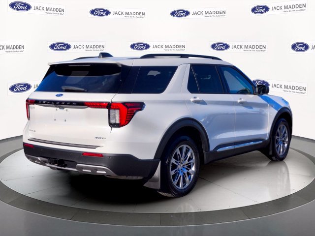 Used 2025 Ford Explorer Active w/ Active Comfort Package AWD/4WD image 5