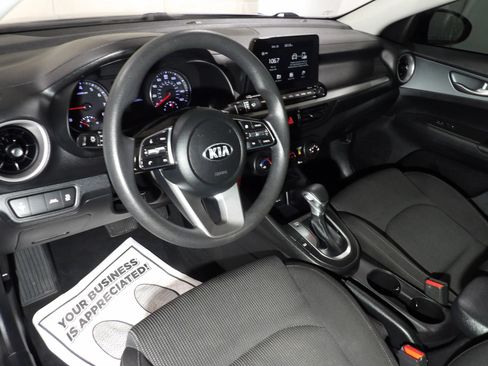 Used 2021 Kia Forte LXS FWD image 9