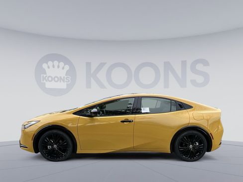 New 2026 Toyota Prius Plug-In Hybrid image 2