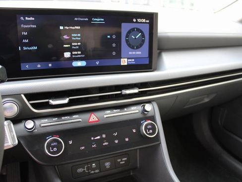 Used 2025 Hyundai Sonata SEL image 6