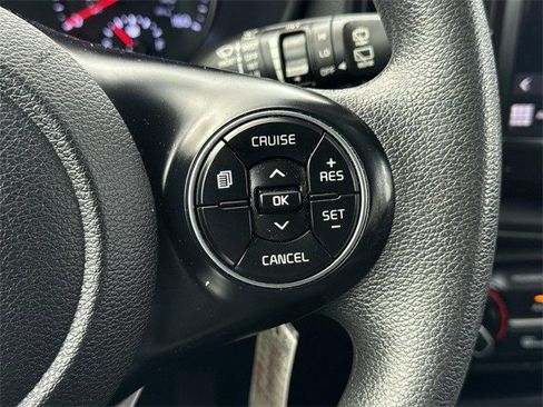 Used 2022 Kia Soul LX image 23