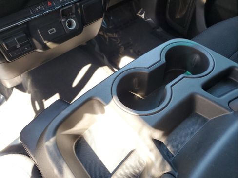 Used 2020 Chevrolet Silverado 1500 Custom w/ Custom Value Package image 21