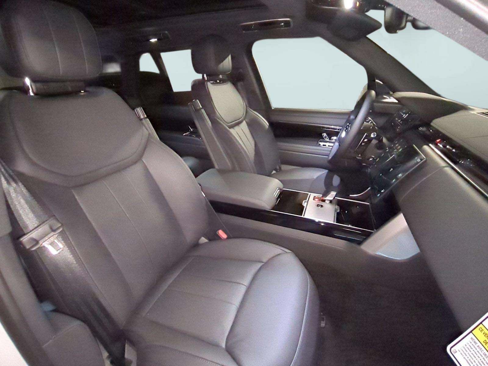 New 2026 Land Rover Range Rover SE AWD/4WD image 30
