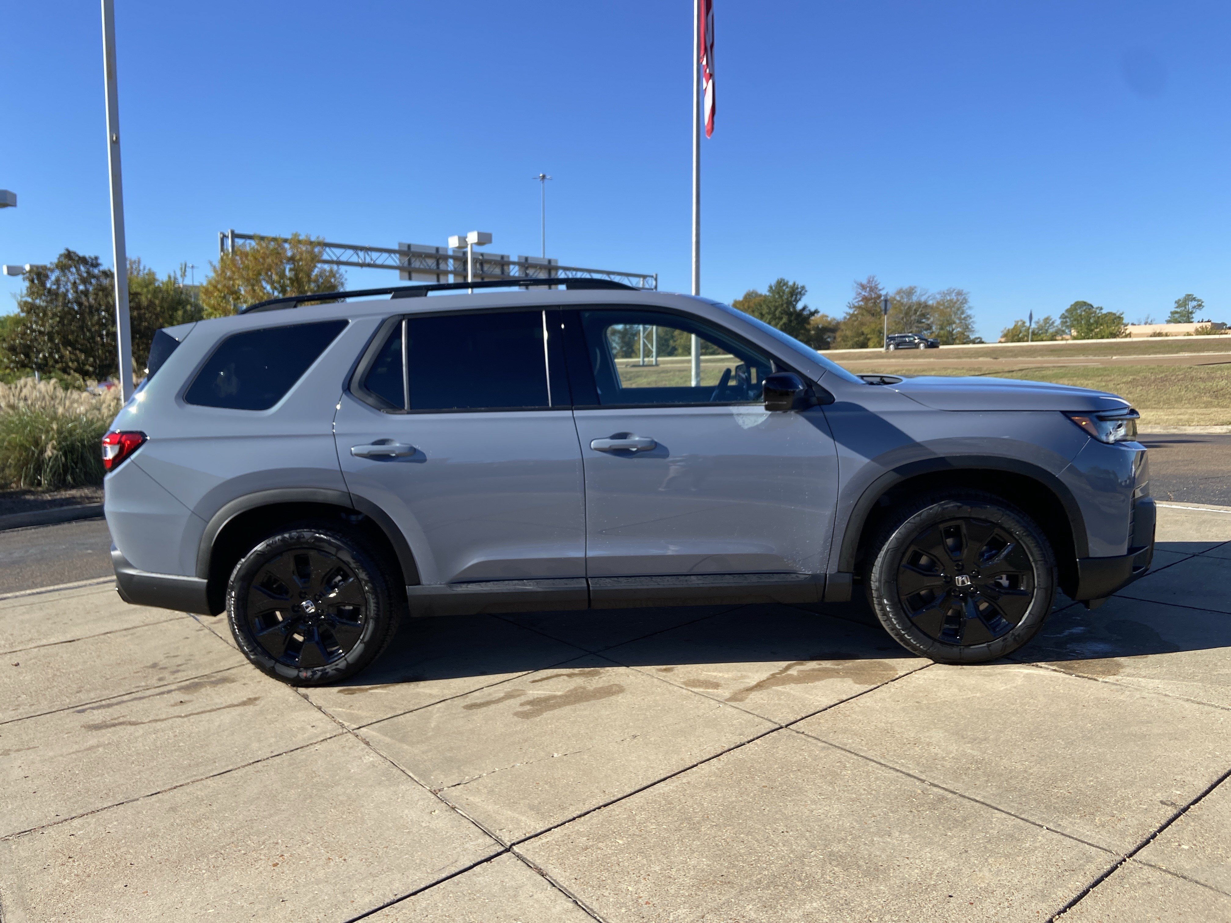 New 2026 Honda Pilot Black Edition image 13