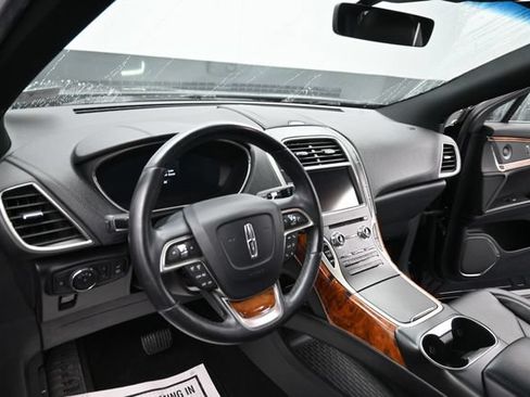 Used 2020 Lincoln Nautilus Reserve AWD/4WD image 16