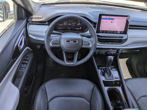 Used 2024 Jeep Compass Limited w/ Elite Group AWD/4WD image 15