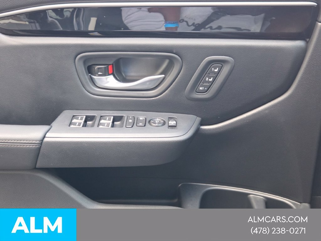 Used 2025 Honda Pilot Touring image 34