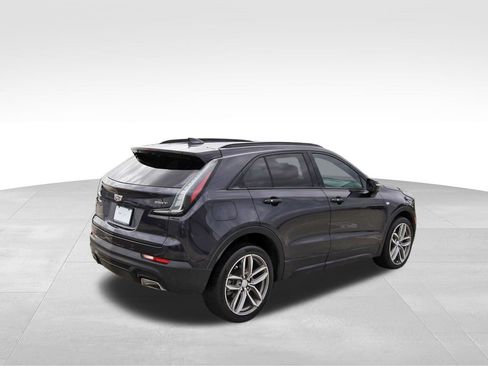 Used 2022 Cadillac XT4 Sport w/ Comfort Package FWD image 4