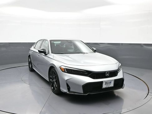 Certified 2025 Honda Civic Sport image 3