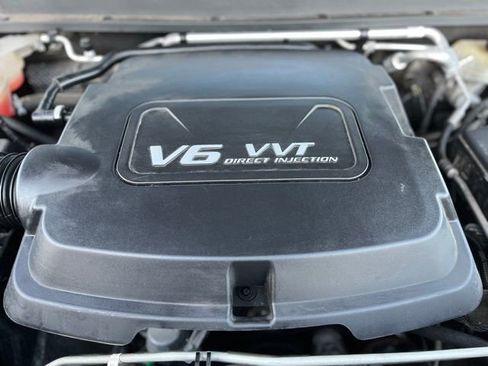 Used 2016 GMC Canyon SLT image 29