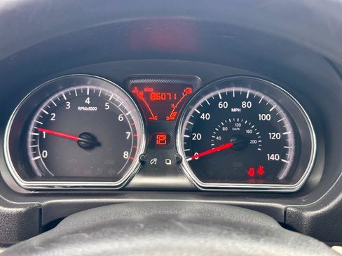Used 2018 Nissan Versa Note S FWD image 13