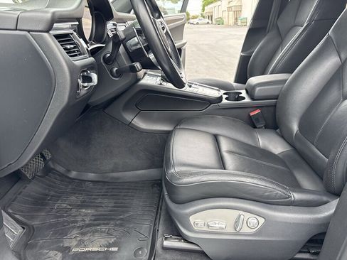 Used 2016 Porsche Macan S AWD/4WD image 24
