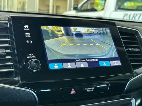 Used 2019 Honda Pilot Touring image 24