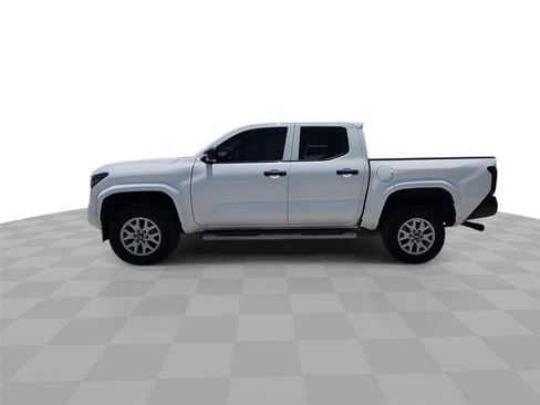 Used 2025 Toyota Tacoma SR RWD image 5