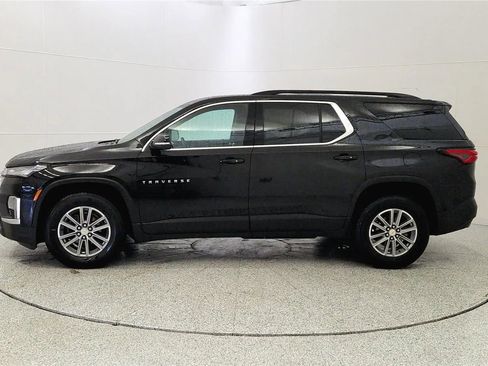 Used 2023 Chevrolet Traverse LT w/ Rear Camera Mirror Package AWD/4WD image 4