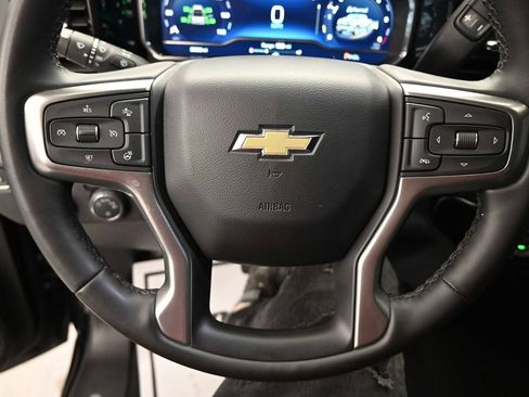 Used 2024 Chevrolet Silverado 1500 LT AWD/4WD image 11