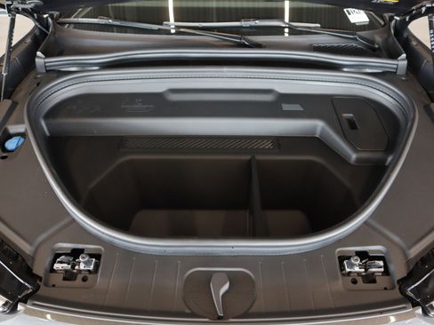 New 2025 Audi SQ6 e-tron Premium Plus image 23