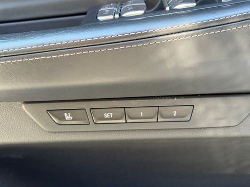Used 2022 BMW 740i xDrive AWD/4WD image 14