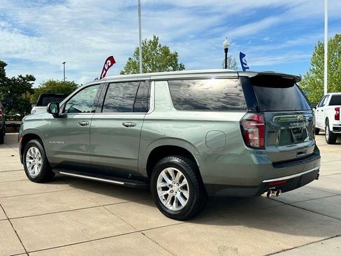 Used 2023 Chevrolet Suburban Premier image 28
