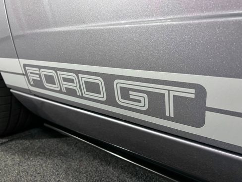 Used 2006 Ford GT image 30