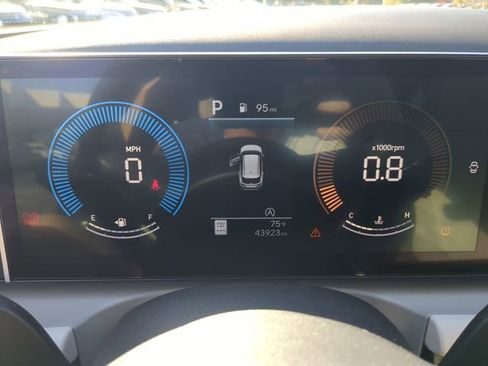 Used 2025 Hyundai Tucson SEL image 33