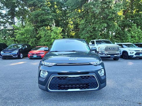 Used 2022 Kia Soul LX w/ Technology Package FWD image 8