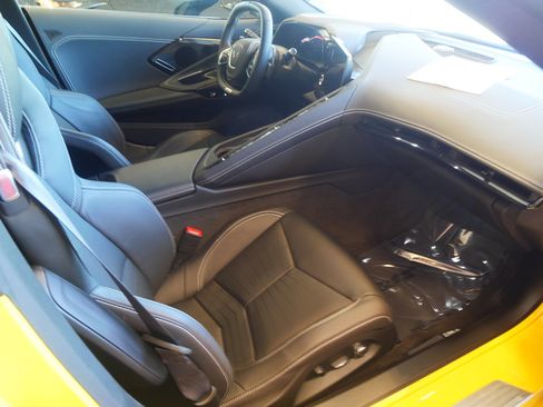 Used 2025 Chevrolet Corvette Z06 w/ Stealth Interior Trim Package RWD image 11