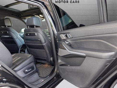 Used 2023 BMW X7 xDrive40i w/ M Sport Package AWD/4WD image 63