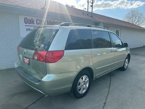 Used 2006 Toyota Sienna XLE image 5