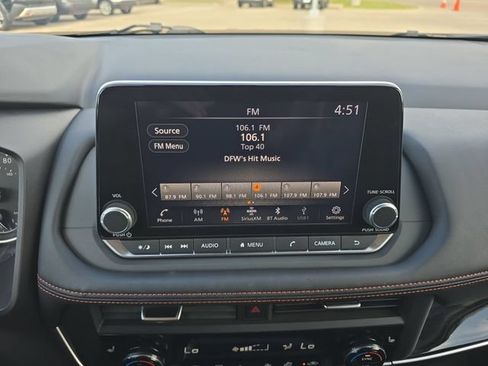 Used 2025 Nissan Rogue SV AWD/4WD image 8