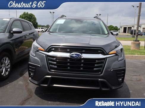 Used 2023 Subaru Ascent Limited w/ Technology Package AWD/4WD image 9
