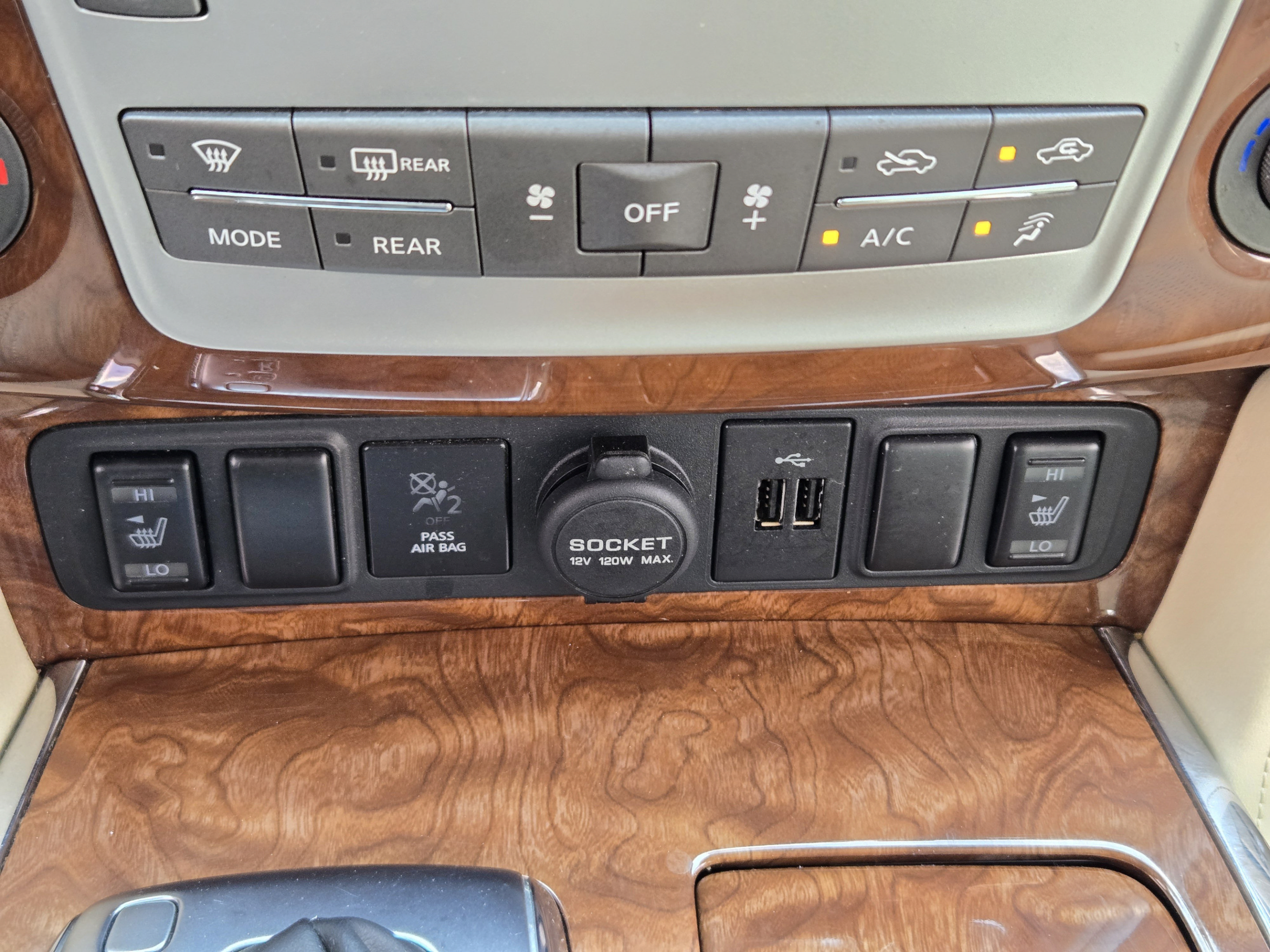 Used 2018 INFINITI QX80 4WD w/ Driver Assistance Package image 16