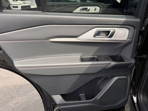 New 2026 Ford Explorer Active image 17