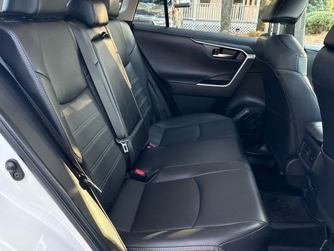 Used 2023 Toyota RAV4 Limited image 15