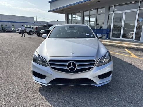 Used 2016 Mercedes-Benz E 350 Sedan image 2