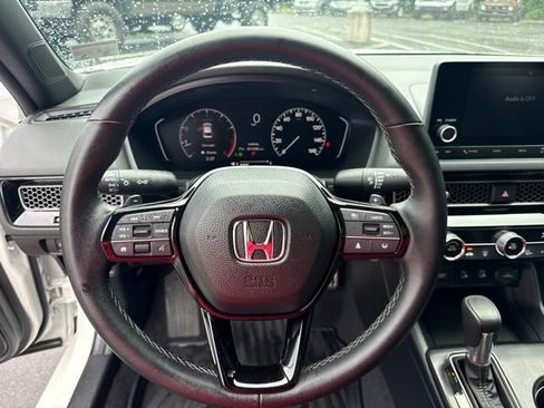 Used 2025 Honda Civic Sport image 15