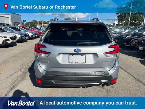 Used 2019 Subaru Forester Limited AWD/4WD image 4
