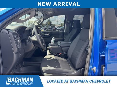 Used 2025 Chevrolet Silverado 1500 Custom w/ LPO, Dark Essentials Package AWD/4WD image 6