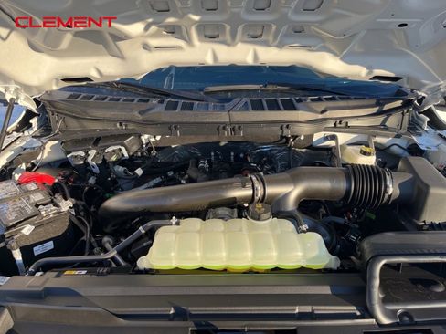 New 2025 Ford F150 XL w/ Equipment Group 103A High image 39