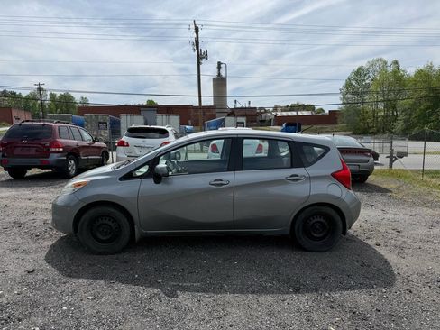 Used 2014 Nissan Versa Note SV image 2