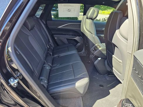 New 2026 Cadillac Lyriq Sport AWD/4WD image 12