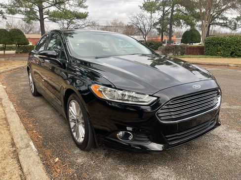 Used 2016 Ford Fusion SE w/ Equipment Group 202A image 7