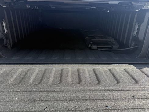 Used 2022 RAM 2500 Limited w/ Night Edition image 9