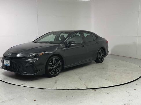 Used 2025 Toyota Camry XSE w/ Premium Package image 6