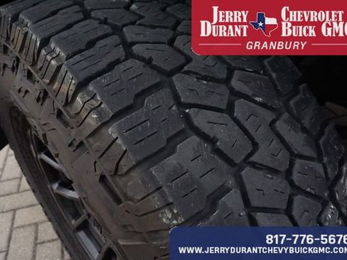 Used 2020 Chevrolet Silverado 2500 LTZ w/ LTZ Premium Package AWD/4WD image 8