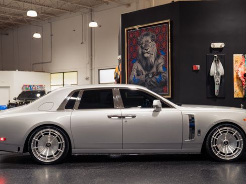 Used 2020 Rolls-Royce Phantom Sedan RWD image 9